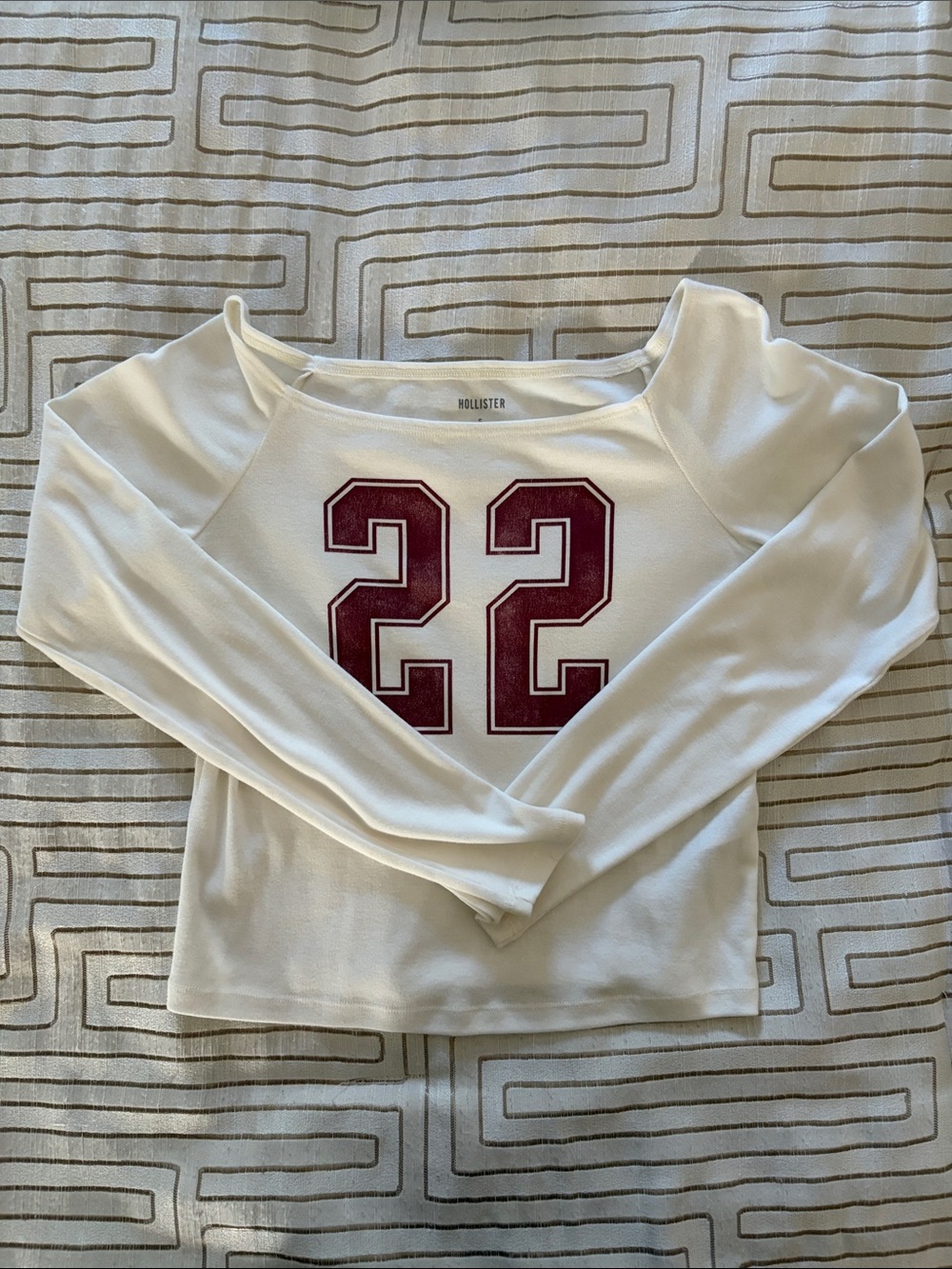 Hollister White Off-Shoulder Sweater with Maroon '22' Graphic